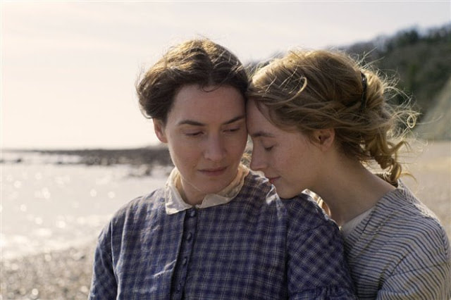 Picture: Kate Winslet and Saoirse Ronan in 