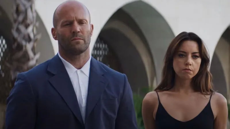 Picture: Jason Statham and Aubrey Plaza in 