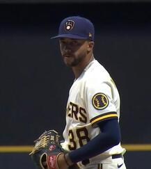 Picture: Milwaukee Brewers reliever Devin Williams