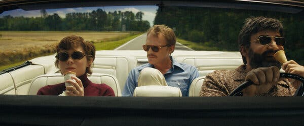Picture: Paul Bettany, Sophia Lillis & Peter Macdissi in 